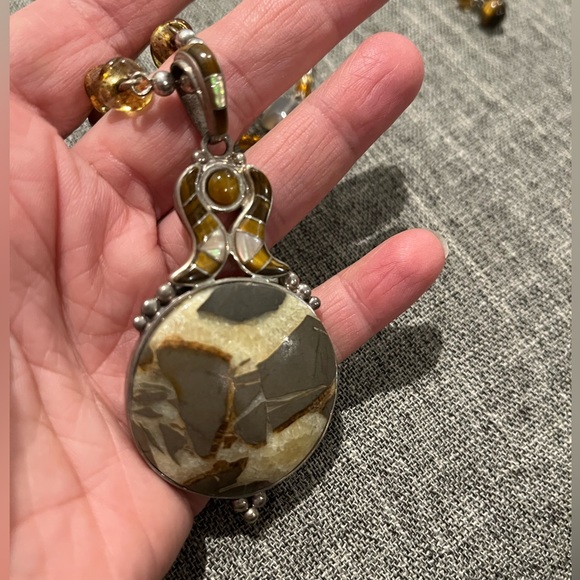 Vintage Sajen 925 sterling silver necklace with pendant and earrings set. - Picture 7 of 9